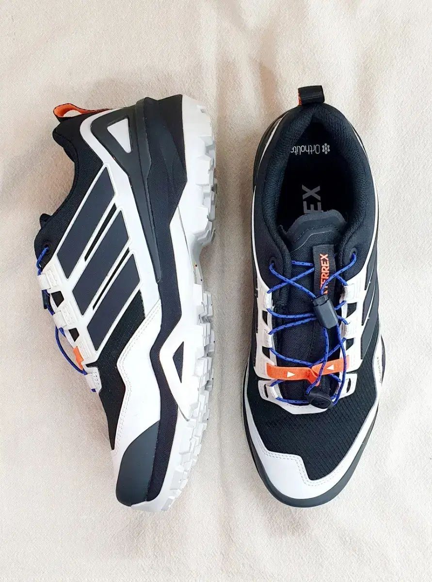 adidas TERREX テレックス スカイチェイサー ゴアテックス 登山靴 280