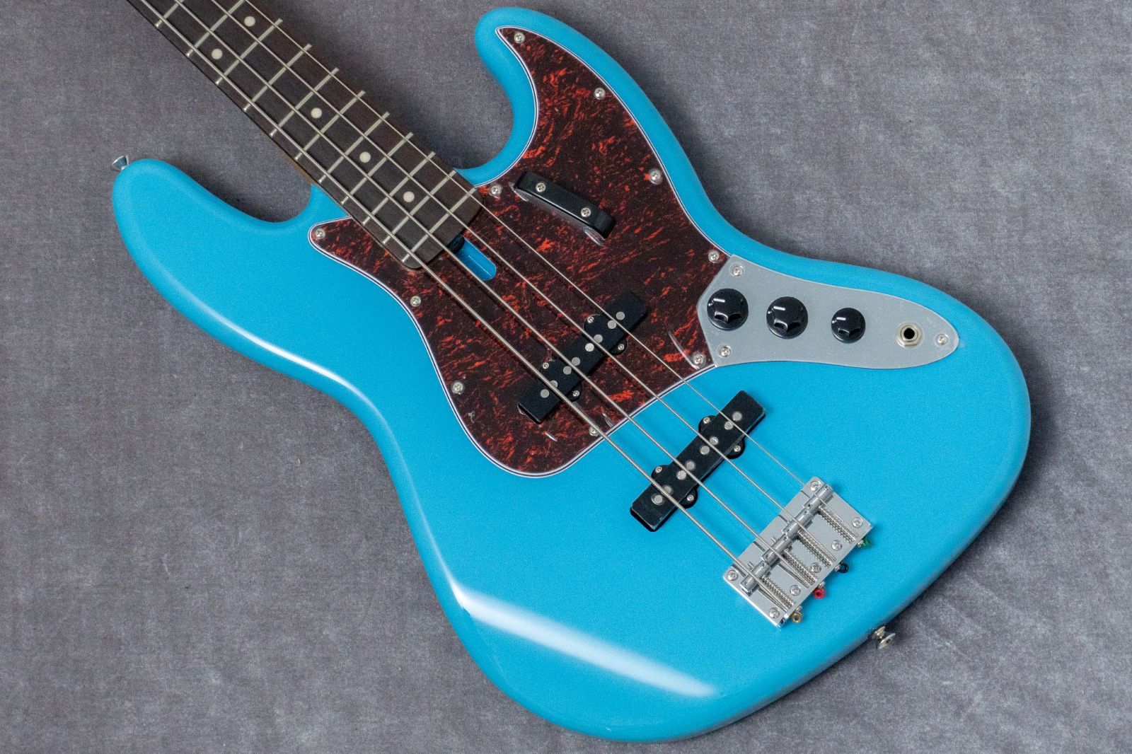 【new】woofy basses / Classic Series JB 4 SB 4.21kg #2406J124【GIB兵庫】【PLEK調整済】エレキベース