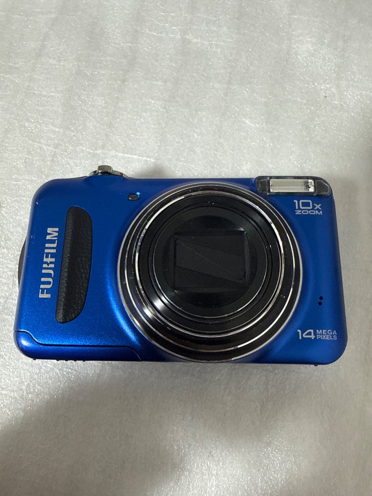 ❗️動作良好❗️デジカメ　本体　FUJIFILM Finepix T300