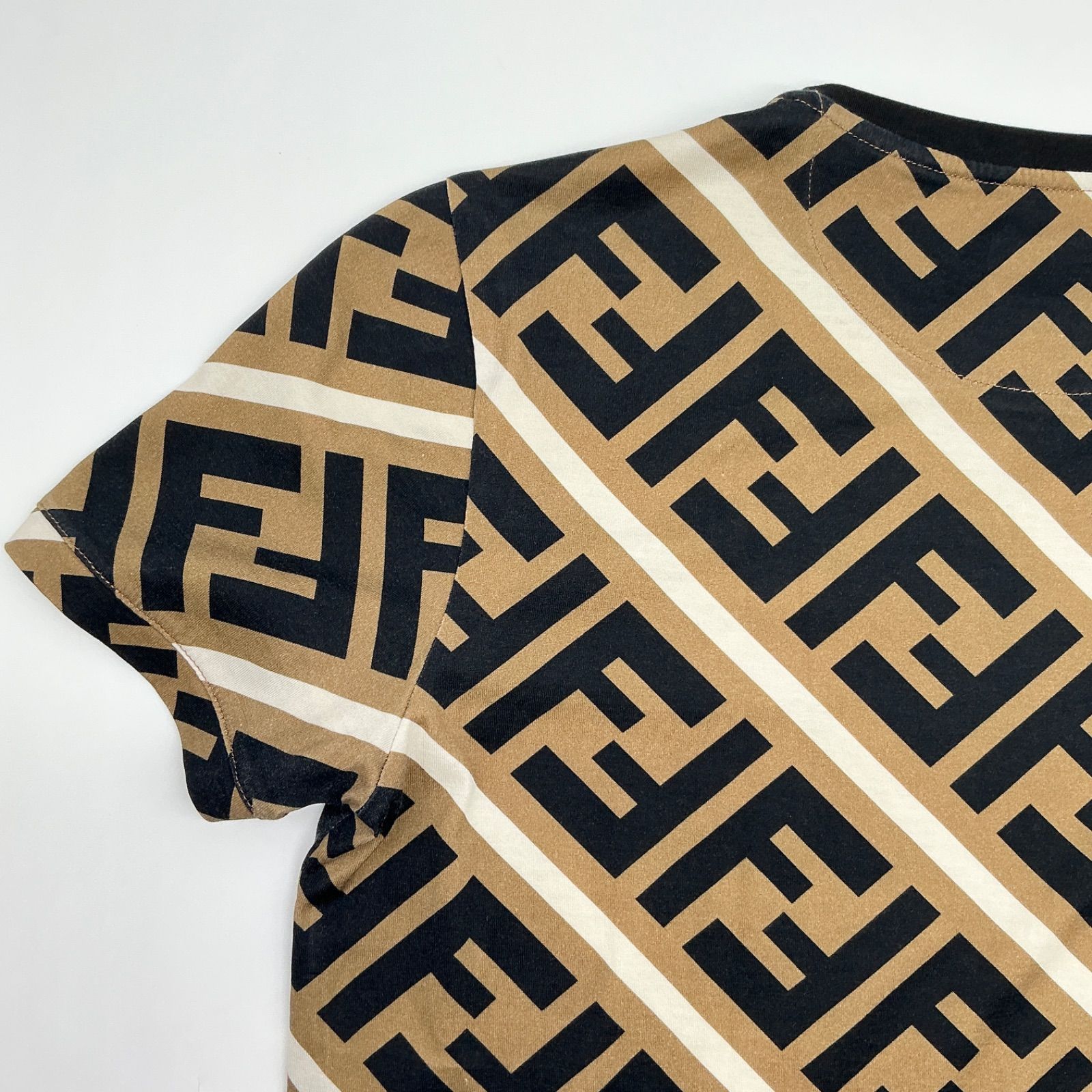 ○FENDI フェンディ ズッカ柄 半袖Tシャツ カットソー クルーネック