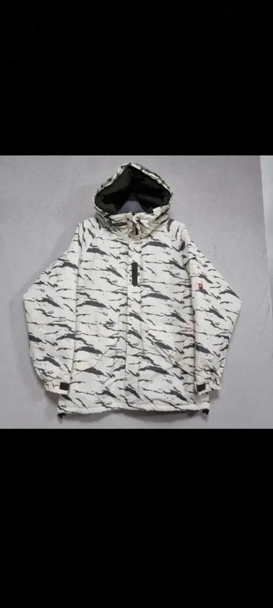 カモフラ 白 斑点柄 WHO ジャケット NIKE 野球 ポロ 14 NEW ERA 半袖
