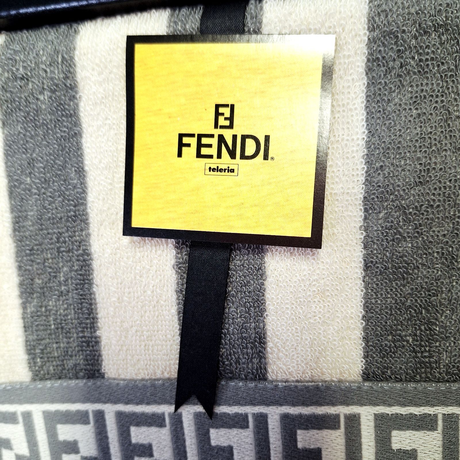 未使用☆箱あり FENDI タオルケット 140×200cm 綿100% 寝具 - メルカリ