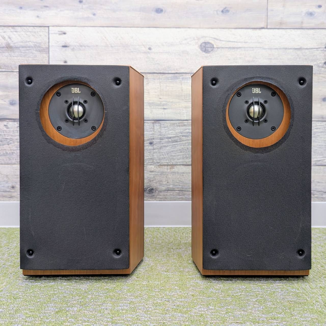 亘】JBL Xti20 ブックシェルフ型ペアスピーカー 2ウェイ・2スピーカー