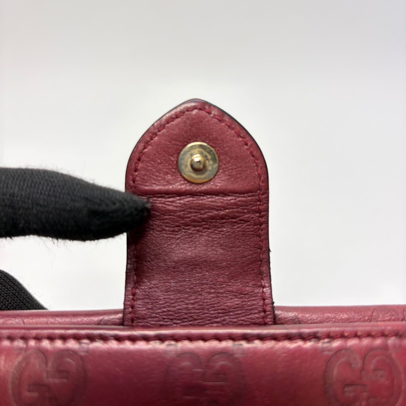 美品✨GUCCI ロゴプレート　シボレザー　長財布　　レッド　シルバー Wホック 4499 GUCCI グッチ 長財布 レッド レザー wホック シマレザー - メルカリ