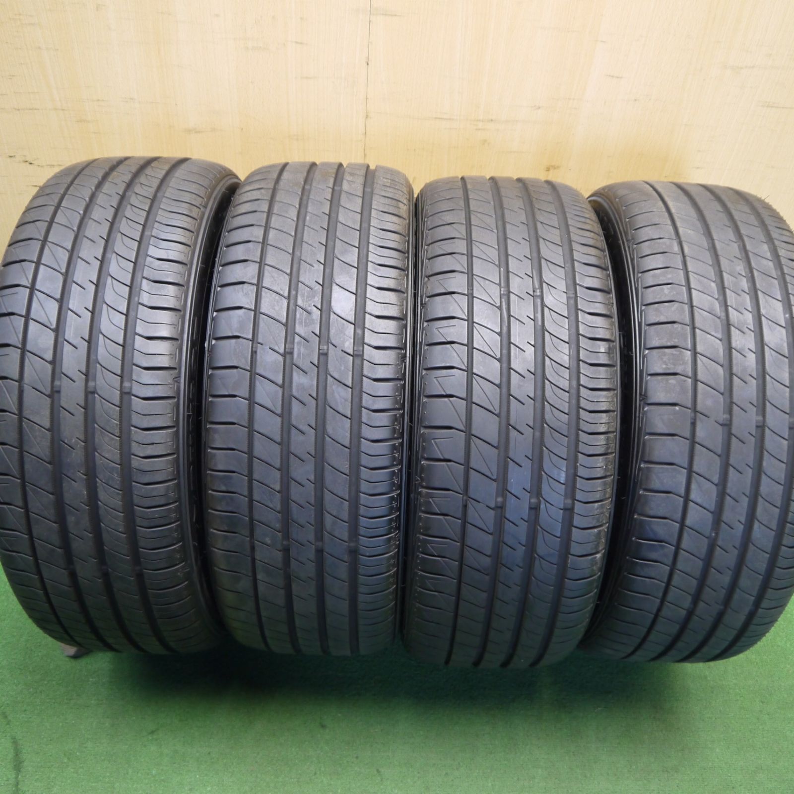 バリ溝！9.5分☆プリウス 等 Kashina XV5 225/40R19 ダンロップ LE 