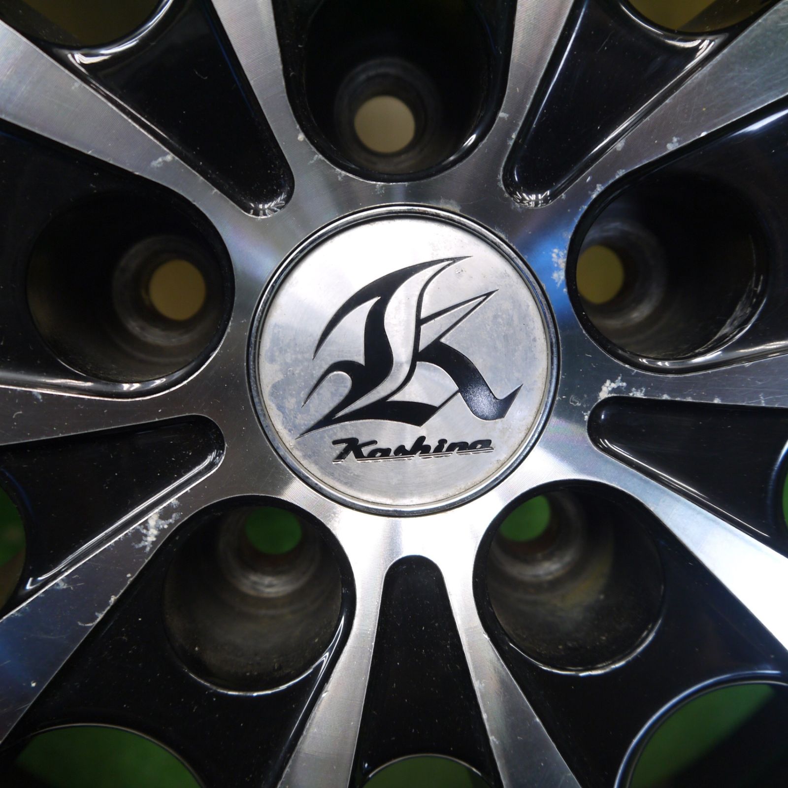 バリ溝！9.5分☆プリウス 等 Kashina XV5 225/40R19 ダンロップ LE