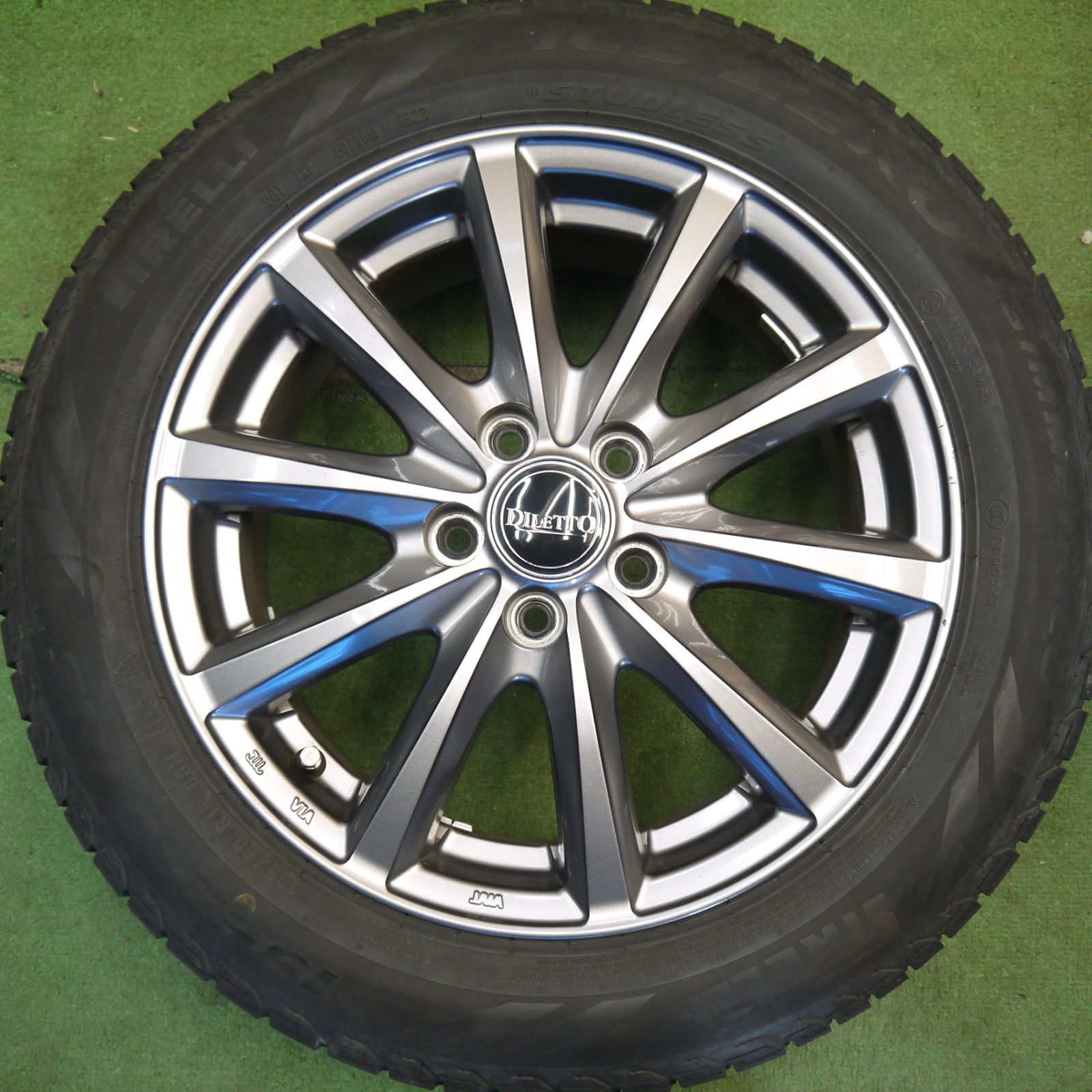 キレイ！22年☆シエンタ 等 185/60R15 スタッドレス ピレリ アイスゼロ 