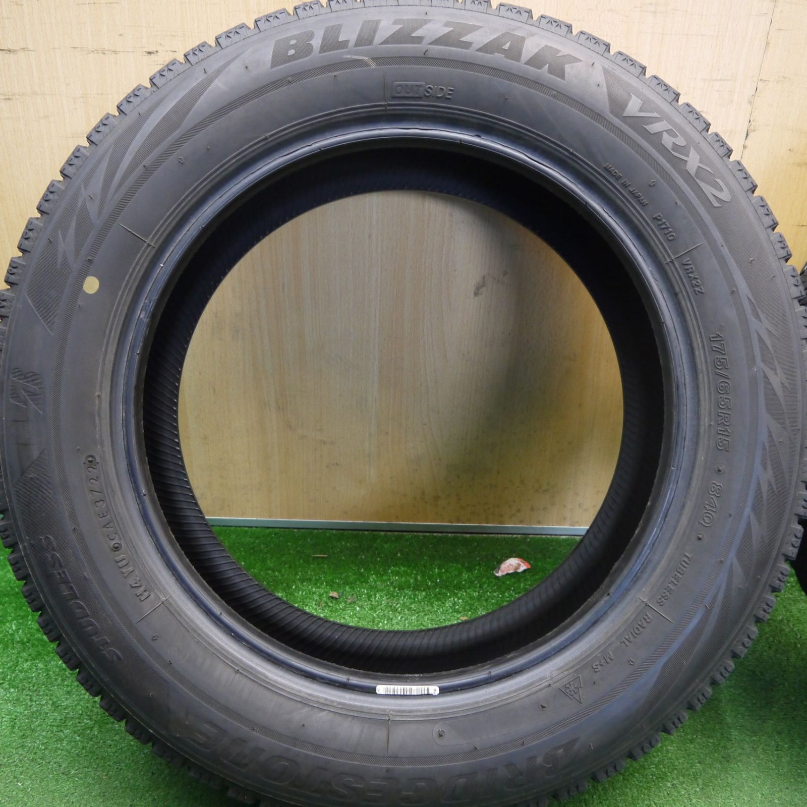 4本価格!22年☆スタッドレス 175/65R15 ブリヂストン ブリザック VRX2 4本価格!22年☆スタッドレス 175/65R15 ブリヂストン ブリザック VRX2