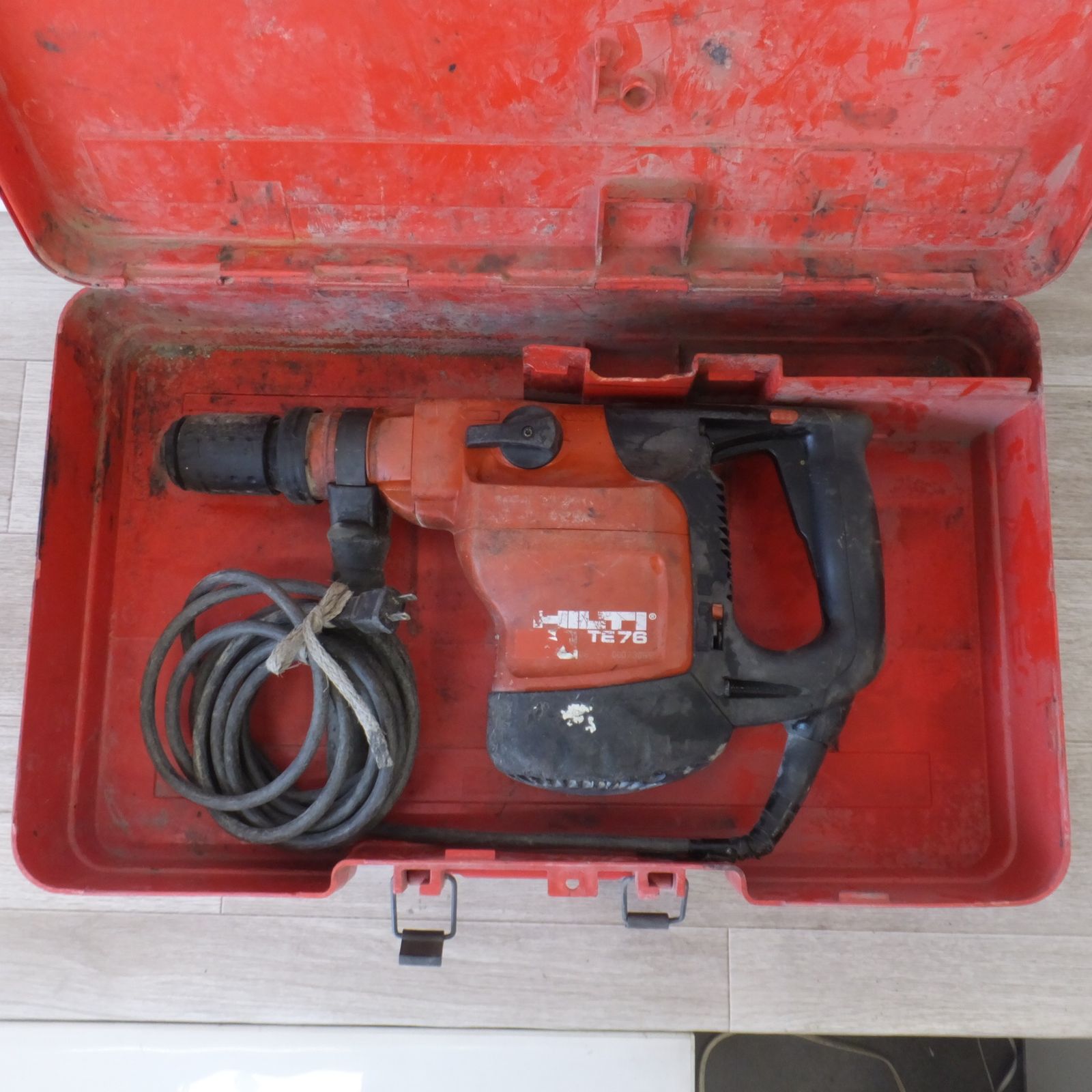 [送料無料] ★ヒルティ HILTI ロータリーハンマードリル TE76　100V 1300W 50/60Hz★