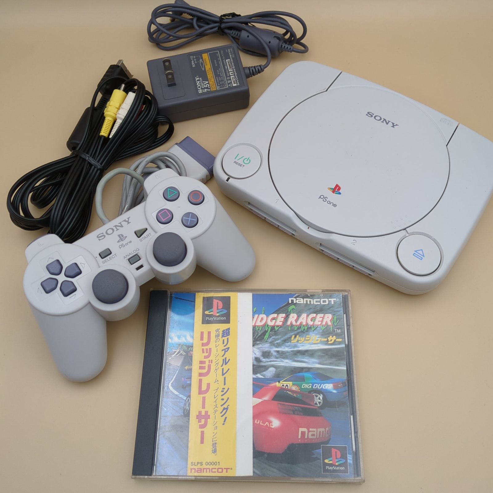 【D43282】ジャンク　PS one PS1 PlayStationプレイステーション SCPH-100 コントローラー ソフト リッジレーサー セット
