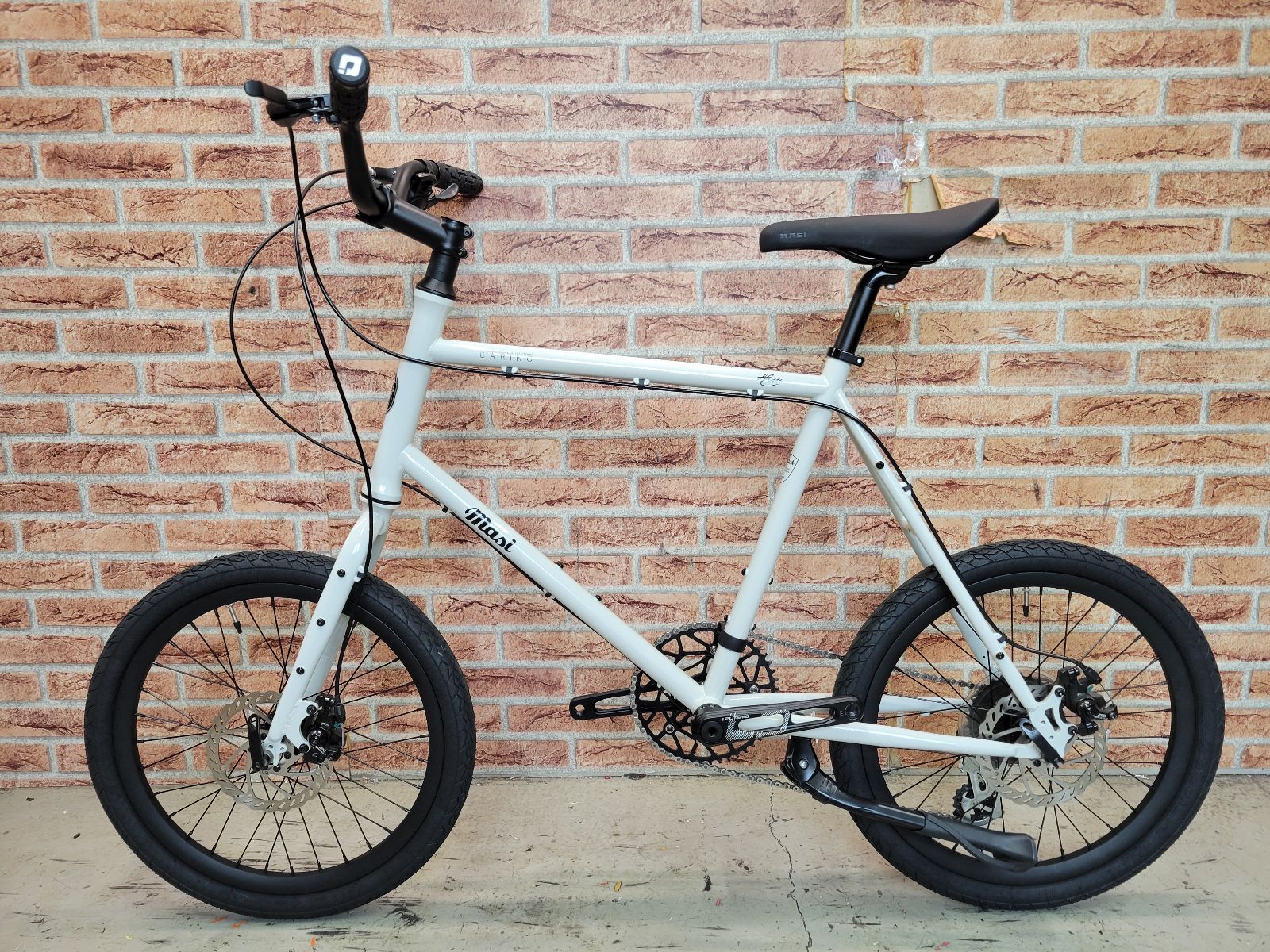 □ 極上品!! MASI CARINO DISC size:48 160-175cm 2026 マジィ