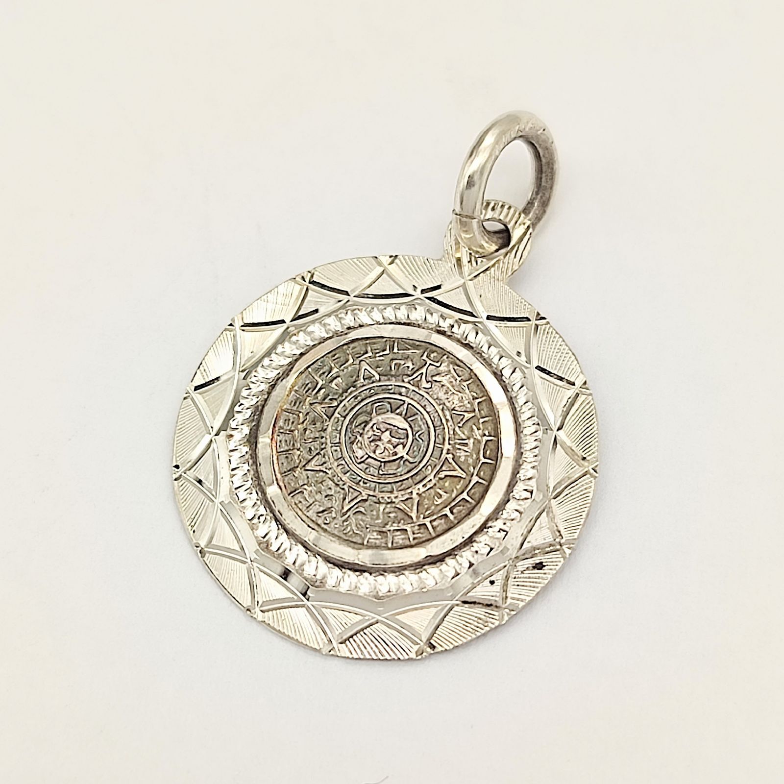 美品】メキシカンジュエリー MEXICO シルバーペンダントトップ 