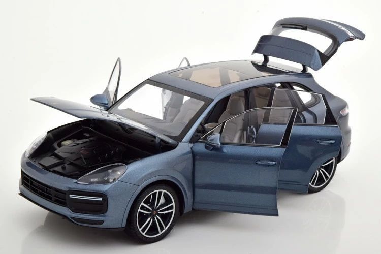 ミニチャンプス 1/18 ポルシェ カイエン ターボ S 2017 ブルーグレー メタリック MINICHAMPS PORSCHE CAYENNE TURBO 110066070