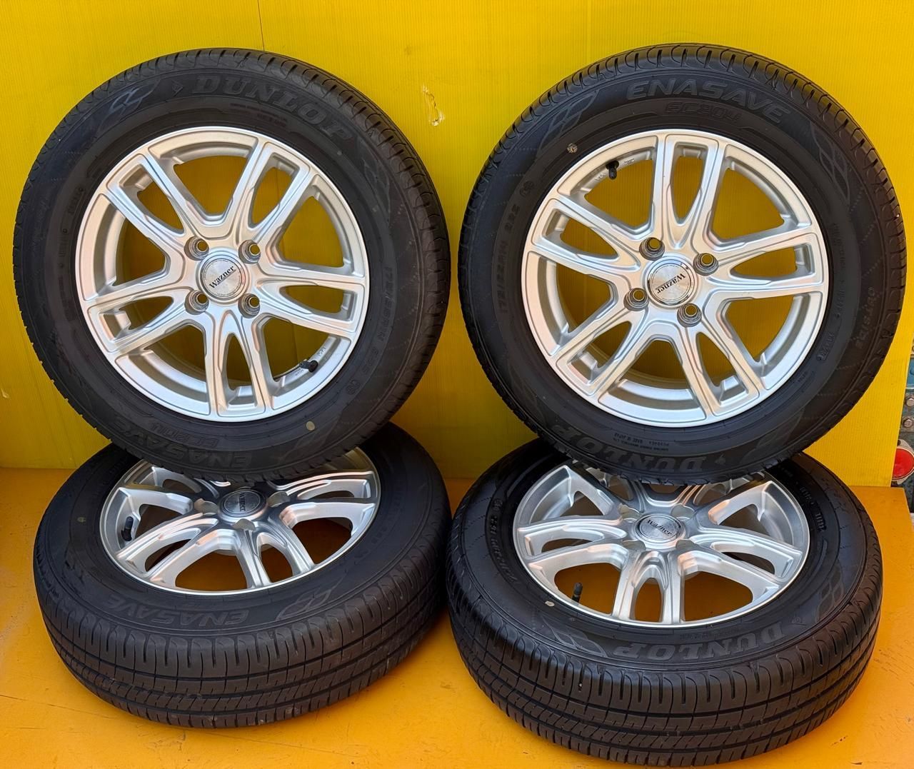 AT-822] 4本 4穴 WAZNER アルミホイール 15X5 1/2J 4X100 ET42 ダンロップ 175/65R14 82S ★2023★ 平均溝 7.28ｍｍ トヨタアクア NHP10 18,000円