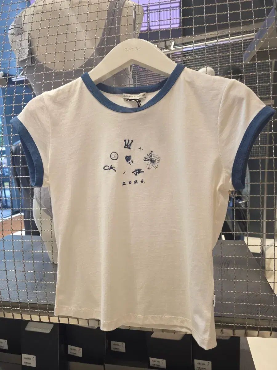 ジョングク(JUNGKOOK・JK・グク) ck カルバン・クライン Tシャツ