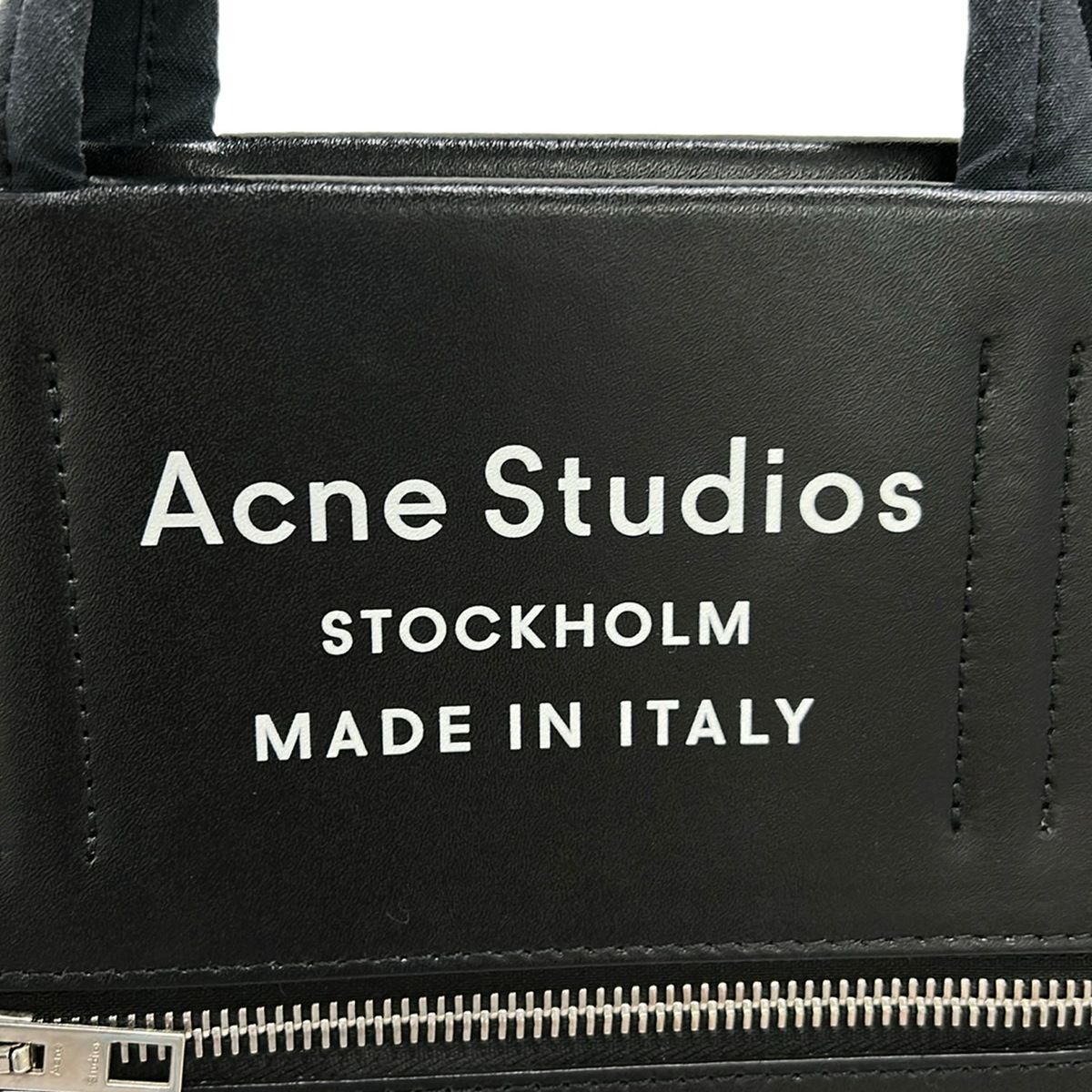 ACNE STUDIOS(アクネ ストゥディオズ) ショルダーバッグ - 黒 