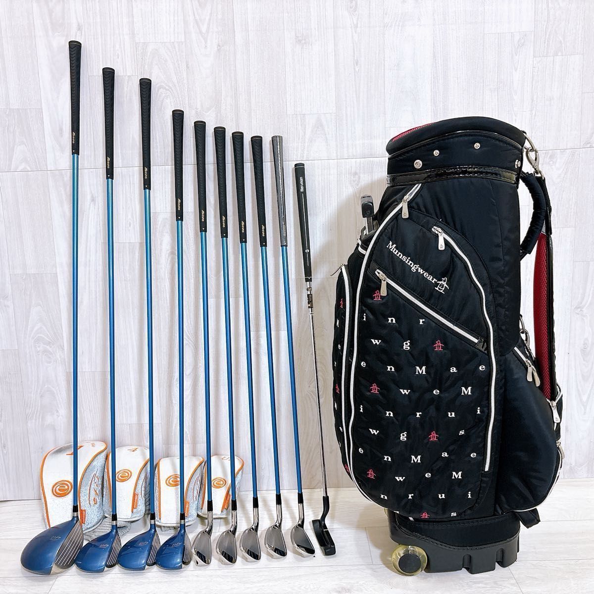 3点セット　中古美品　ゴルフ　ハイブランドウェア　M〜Ｌ 美品 MIZUNO efil ミズノ エフィル レディースゴルフセット 10本