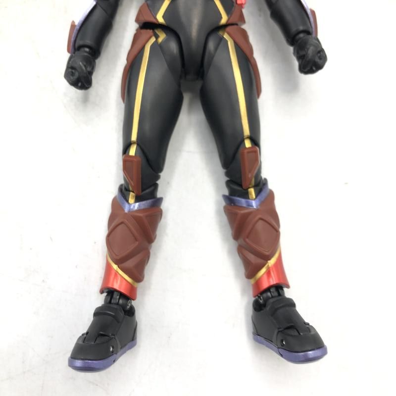 中古】開封)S.H.Figuarts 仮面ライダーヴァレン チョコドンフォーム[69