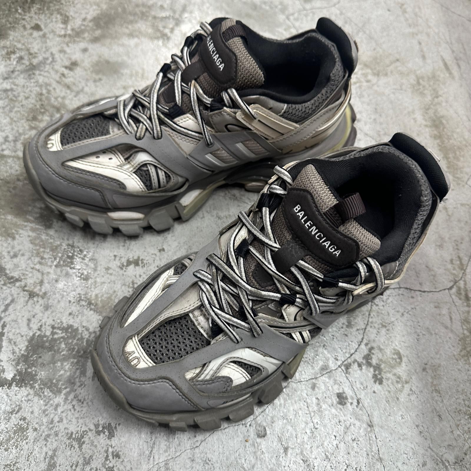 BALENCIAGA Track トラックスニーカー バレンシアガ 555036 グレー 7 