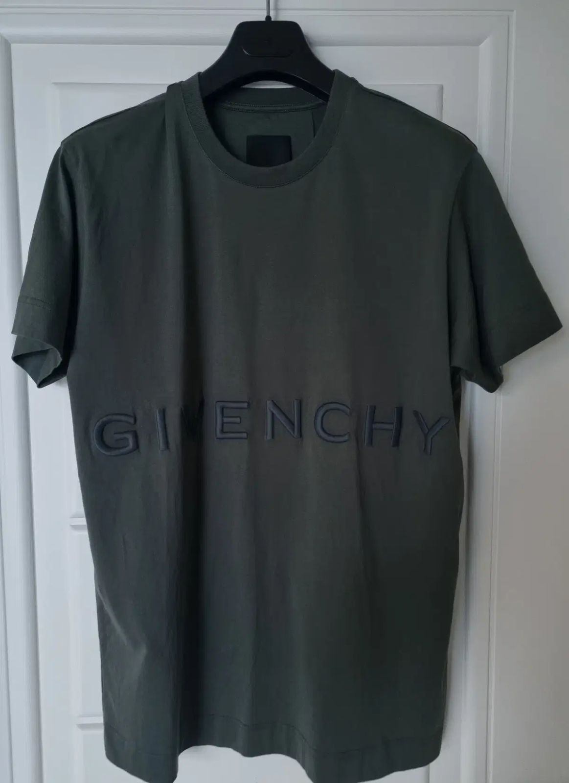 百貨店購入 Givenchy ジバンシィ 4G ロゴ 半袖 Tシャツ カーキ 37,383円