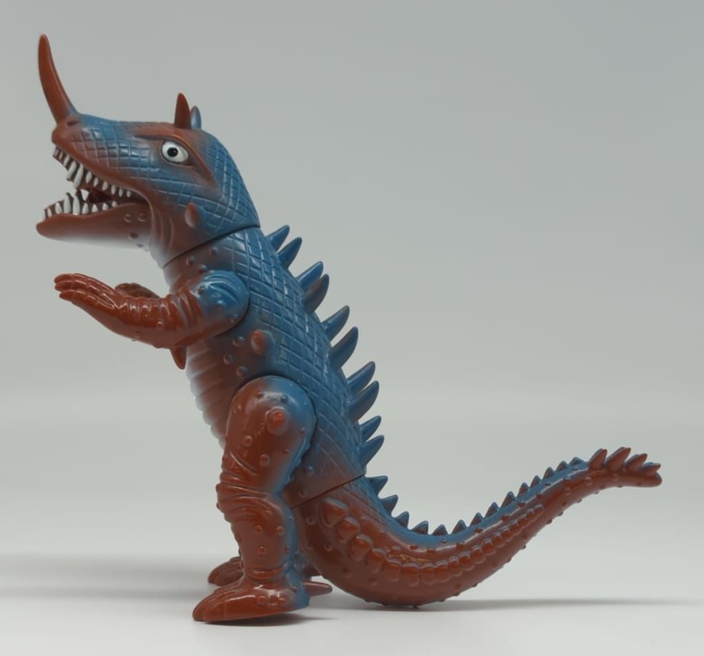 マルサン 大怪獣決闘ガメラ対バルゴン バルゴン 2期 - メルカリ