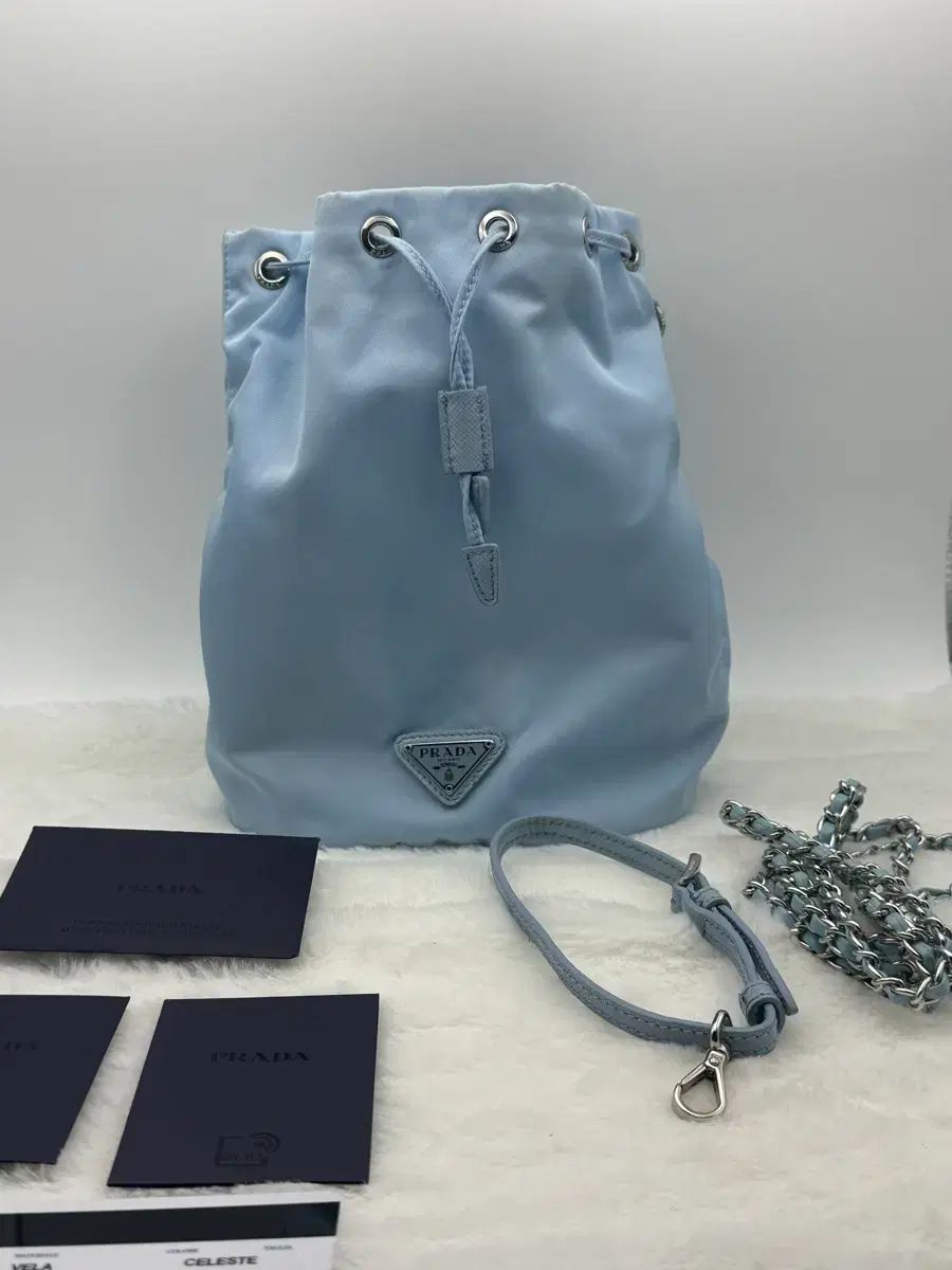 プラダ PRADA リナイロン(Re-Nylon) 三角ロゴ(Triangle Logo) 巾着バッグ(Drawstring Bag)