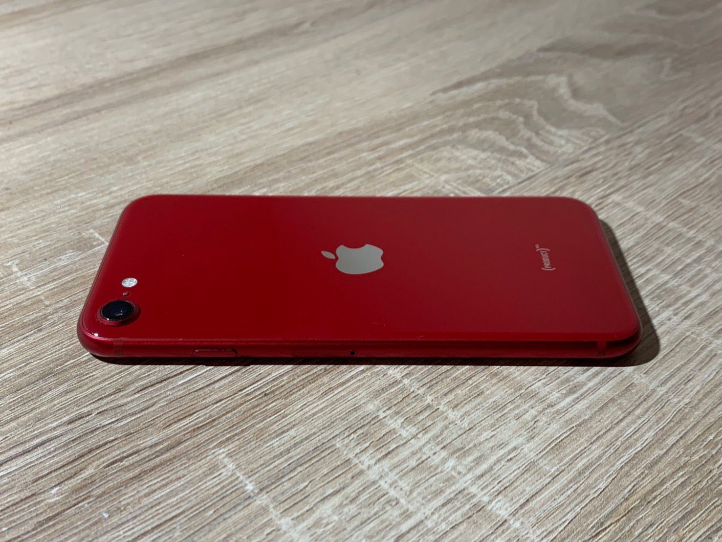 iPhone SE 第3世代 128GB レッド【動作確認済】- メルカリ