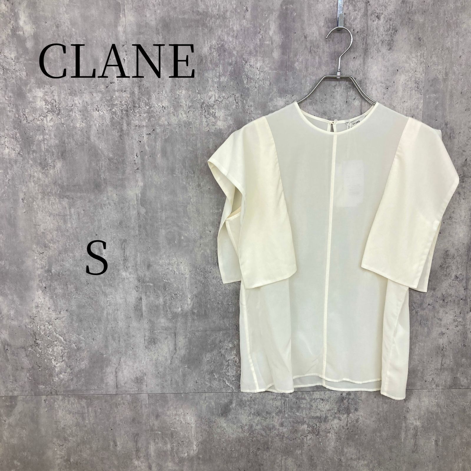 新品タグ付】CLANE クラネ バックオープン シアー 半袖 ブラウス 