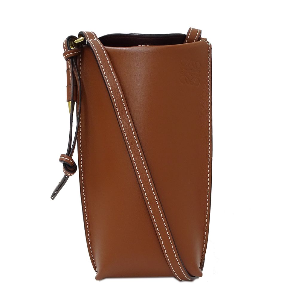 ロエベ LOEWE バッグ レディース ブランド ショルダーバッグ ゲートポケット アナグラム レザー ブラウン お出かけ おしゃれ 斜め掛け 大人 シンプル 【中古】 37,538円