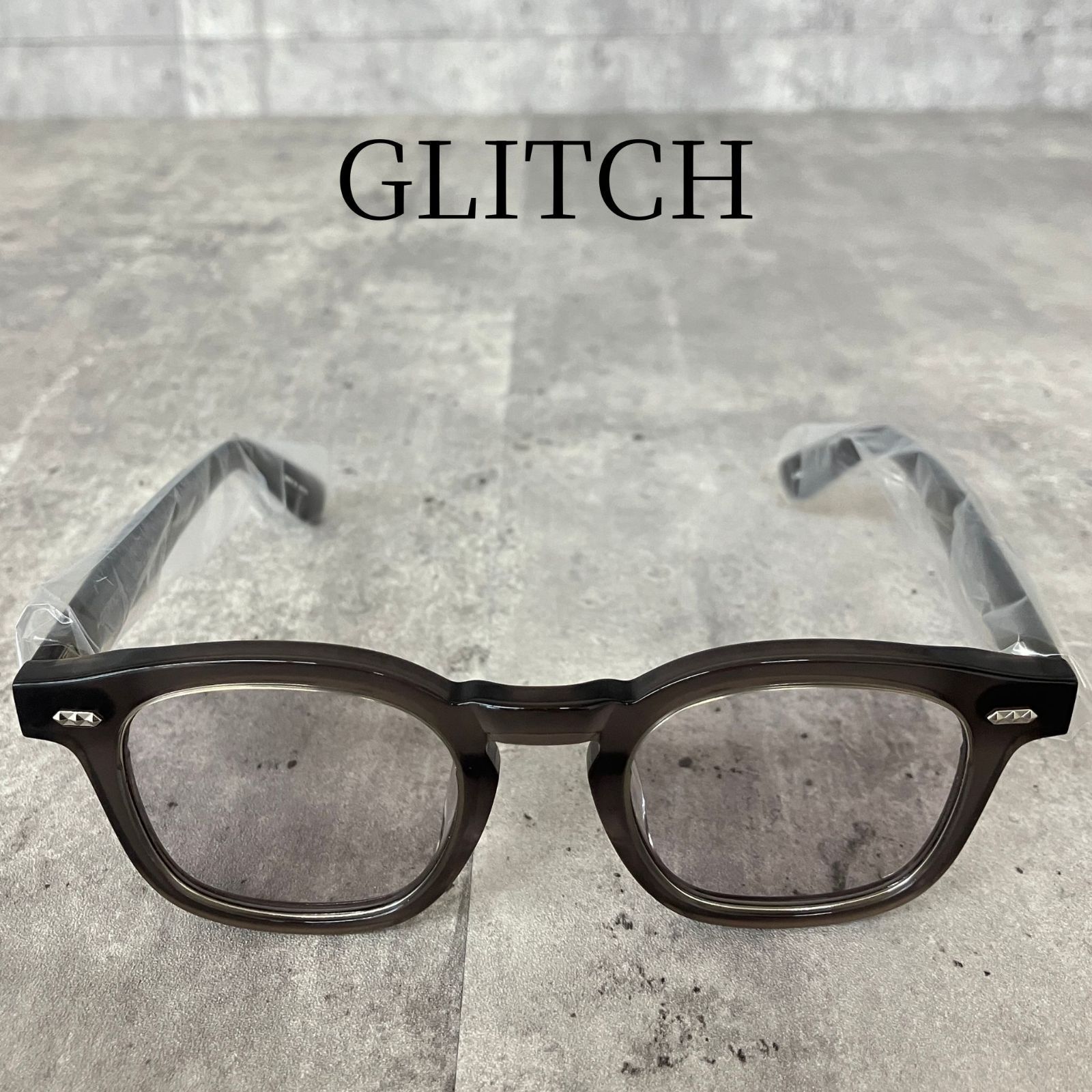 GLITCH グリッチ Outlands サングラス グレー 黒縁 アイウェア 