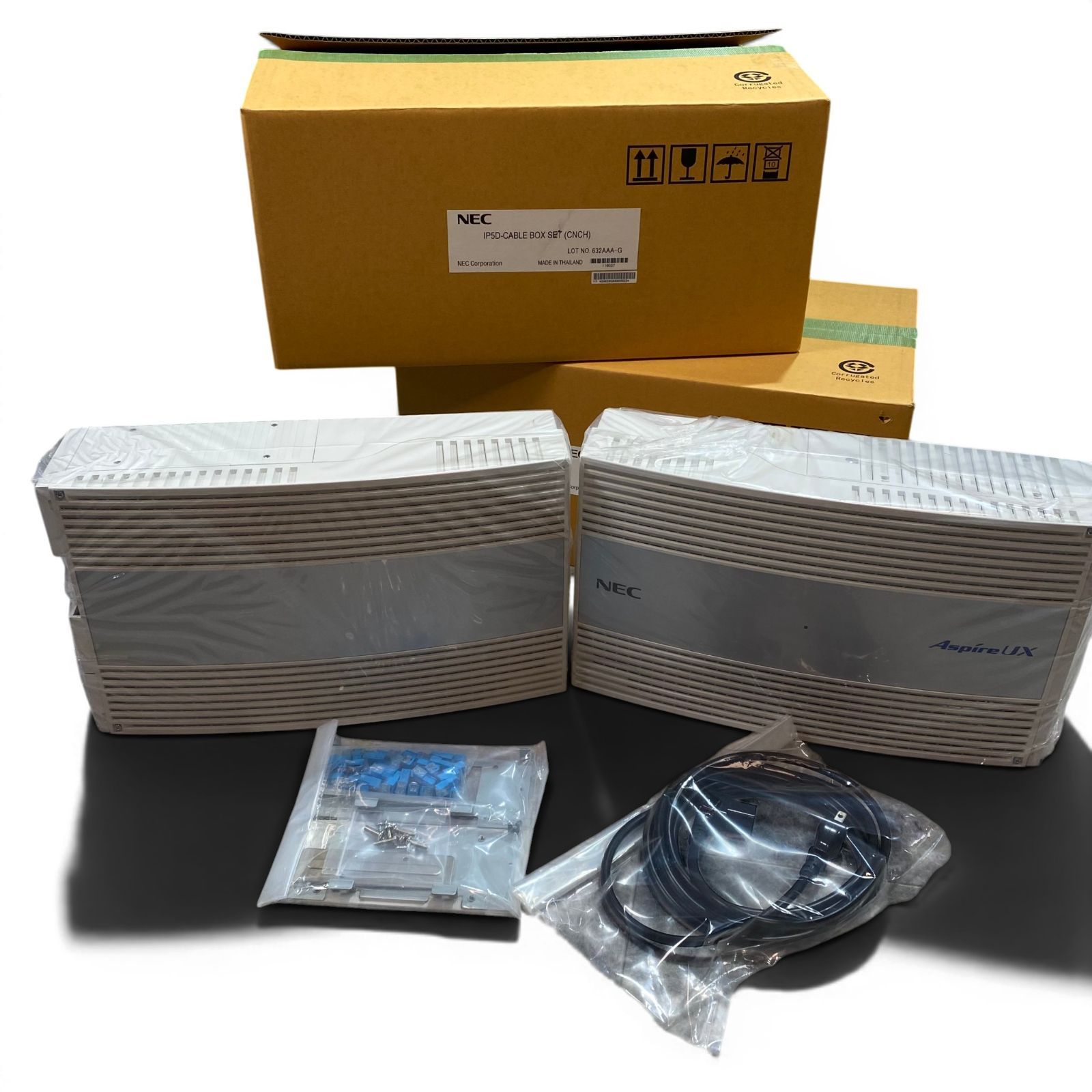 NEC ビジネスフォン用主装置 UNIVERGE Aspire UX 基本モジュール IP5D-CABLE BOX SET, IP5D-3KSU-B1 KT120-G-KG 18,318円