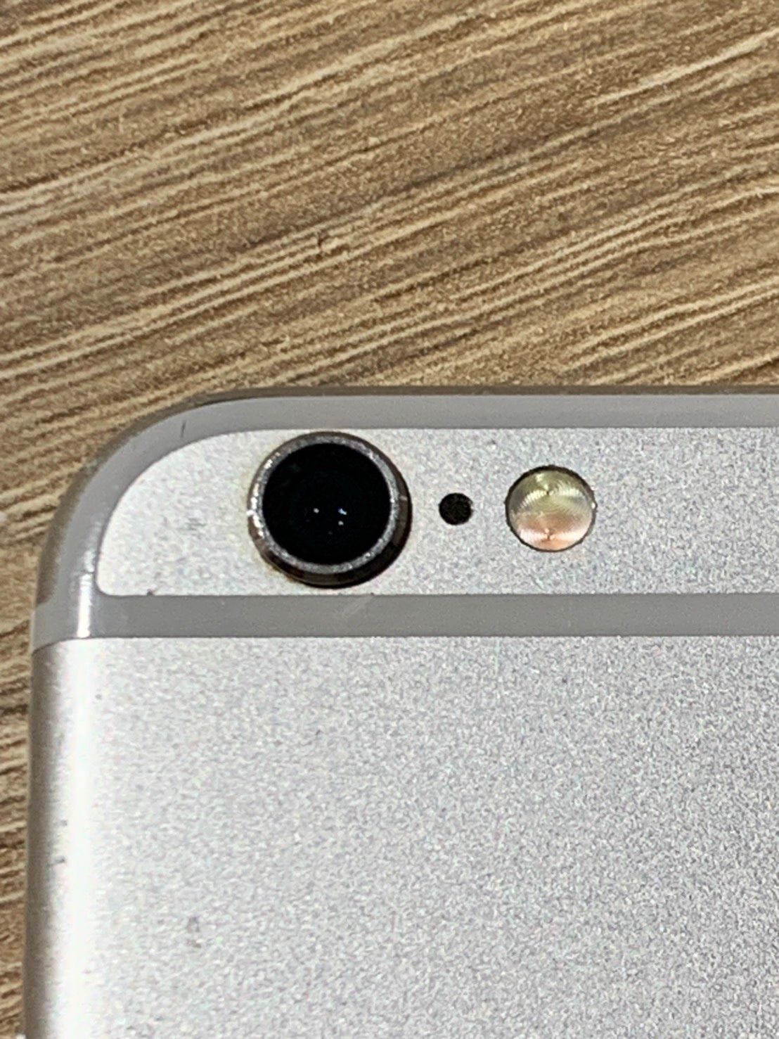 iPhone SE 64GB ホワイト美品 SIMフリー - メルカリ