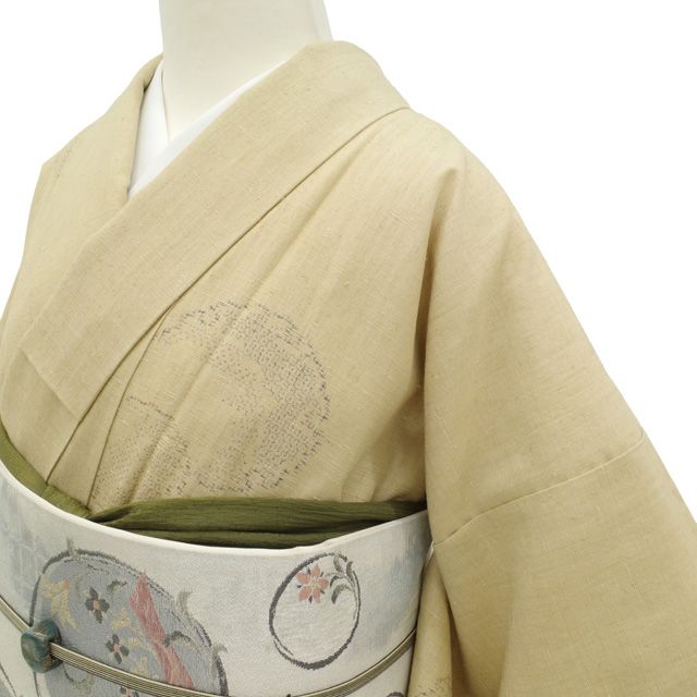 新古品】 結城玉紬 袷 着物 未使用 正絹 榛色 ベージュ系 雪輪 80亀甲
