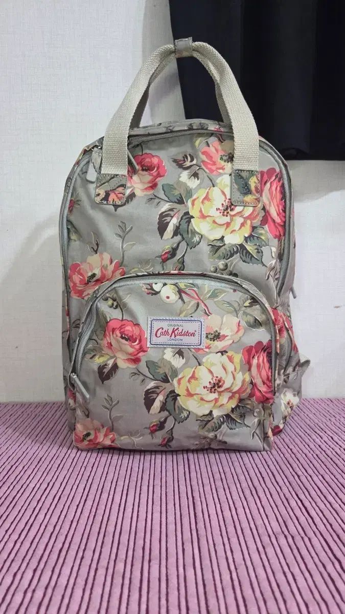 Cathkidston(キャスキッドソン) フラワー バックパック バッグ