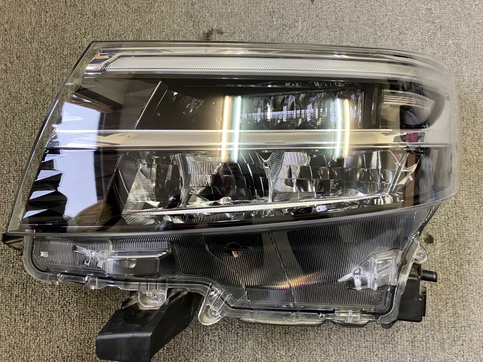 タントカスタム　LA650S ヘッドライト　左側　レンズ面美品 タント カスタム LA650S LA660S 後期 純正 LED ヘッドライト 左 助手席
