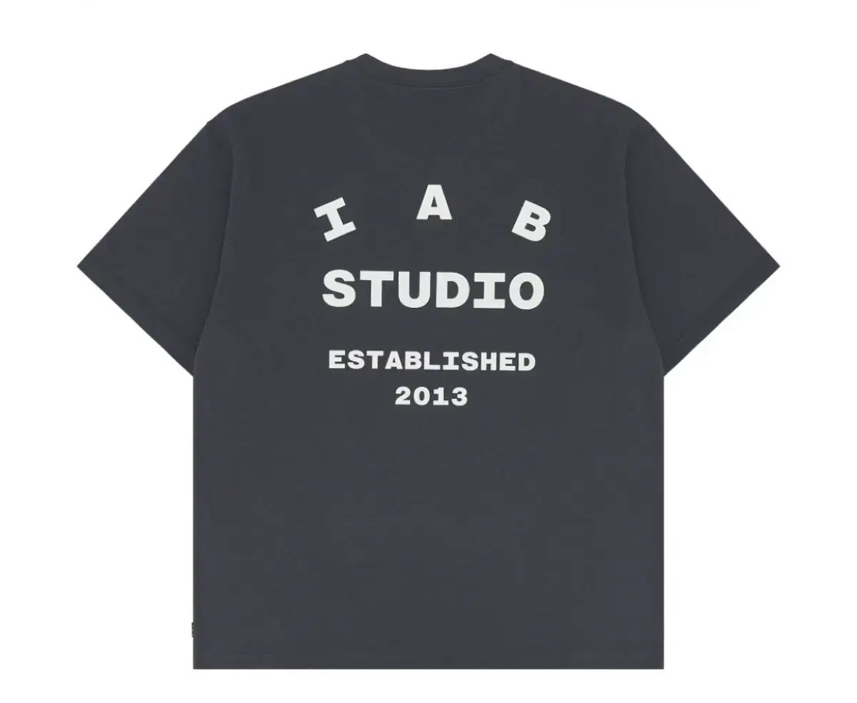IAB Studio アイエプスタジオ 26 アイア Tシャツ チャコール 白 L