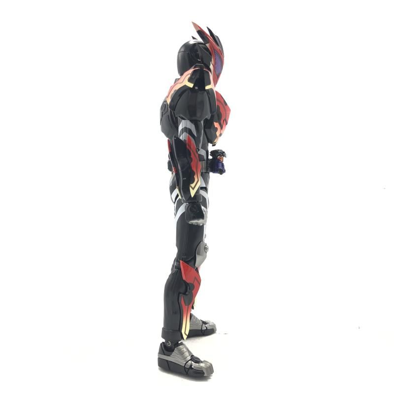 中古】開封)S.H.Figuarts 仮面ライダービターガヴ スパーキングミ