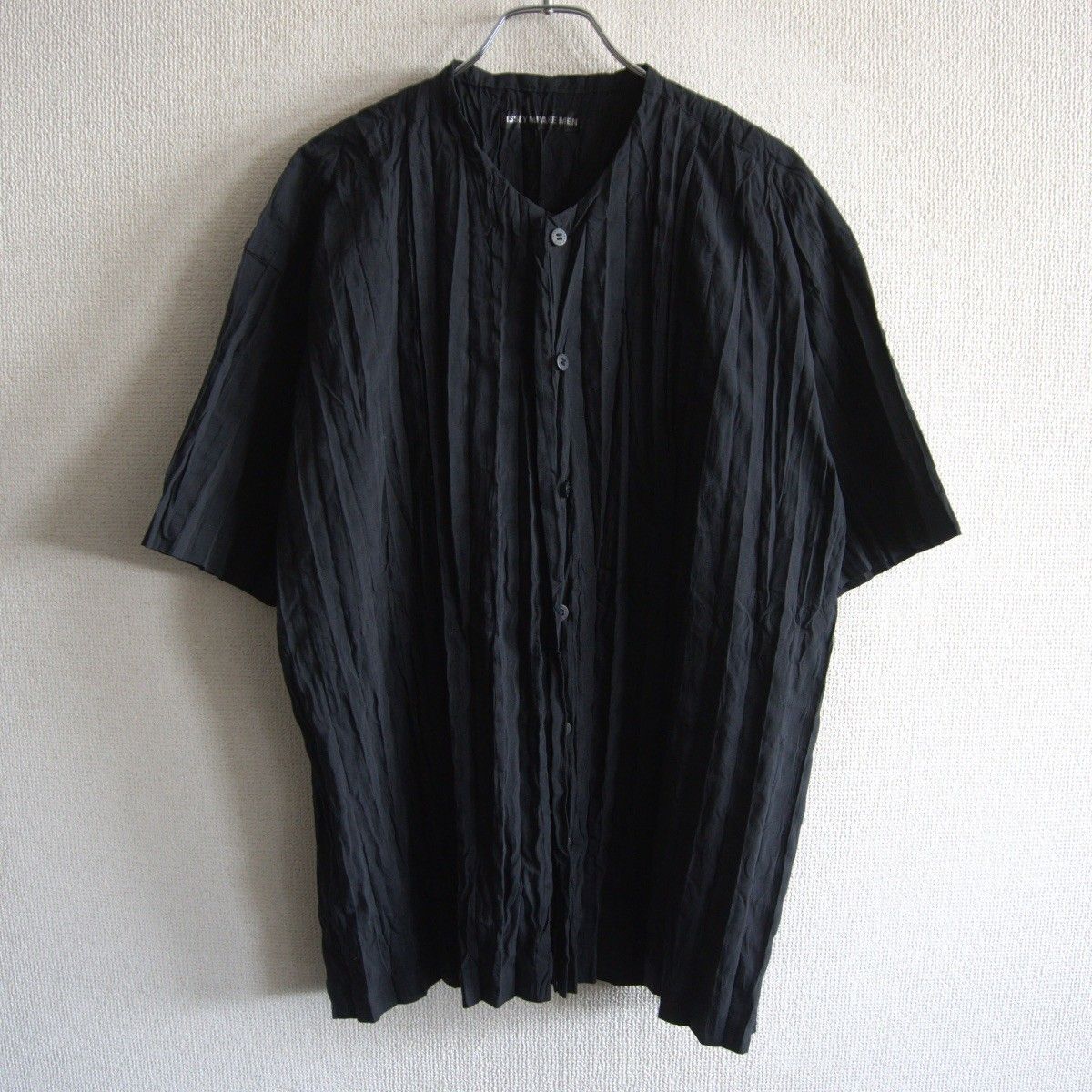 【美品】ISSEY MIYAKE MEN【プリーツ加工 半袖 シャツ】 2 ブラック イッセイミヤケメン 26050477