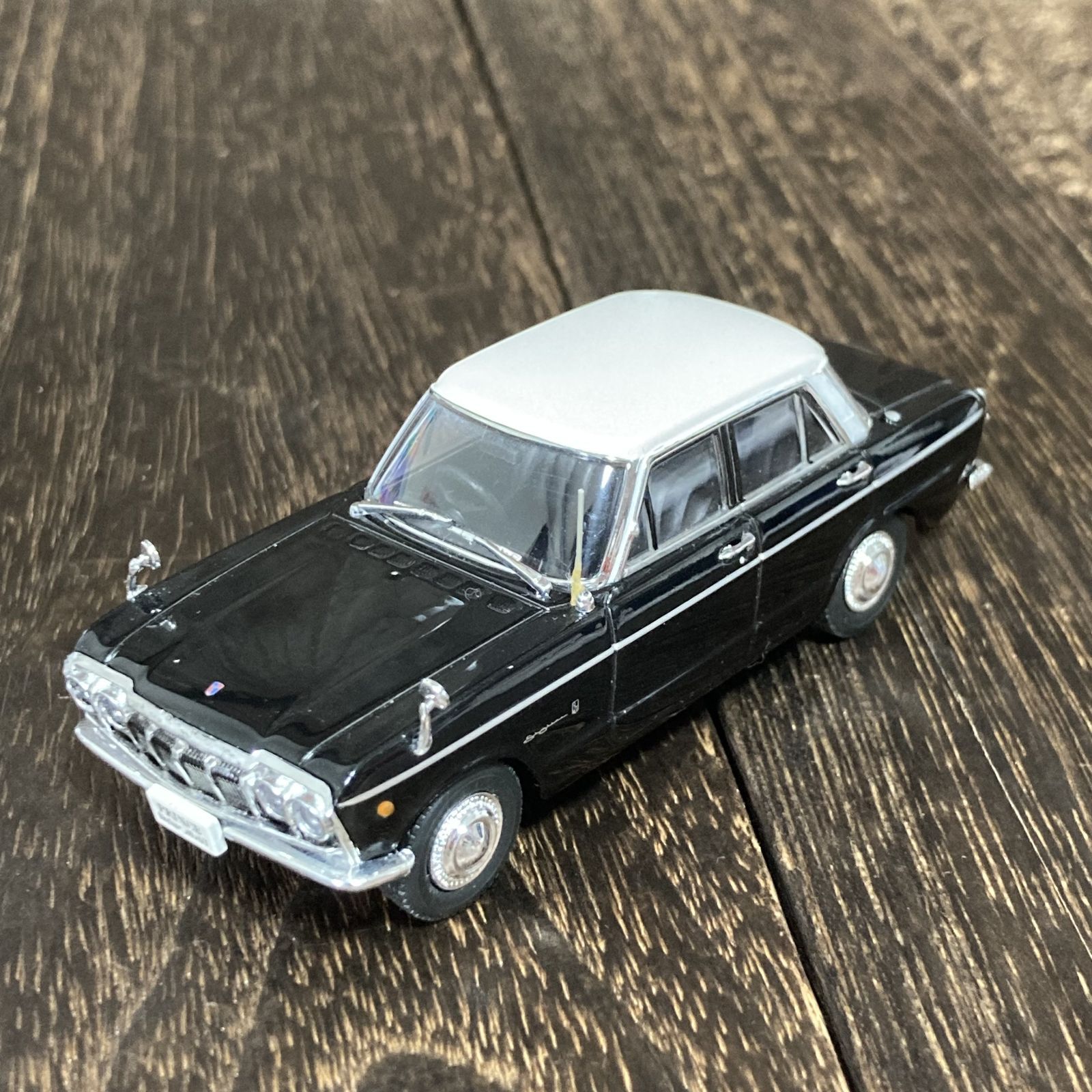 Prince Skyline 2000GT 1965 NOREV 1/43 ミニカー ブラック - メルカリ
