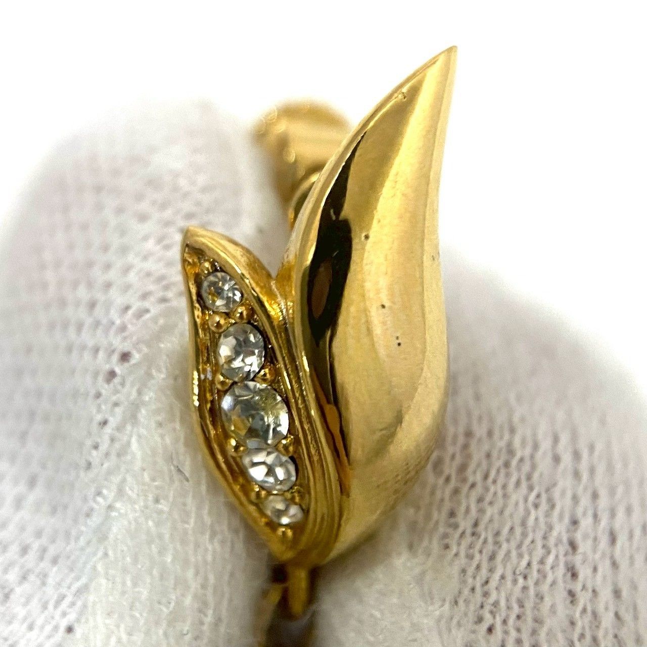 VENDOME BOUTIQUE】フラワー/花 モチーフ イヤリング アメジスト