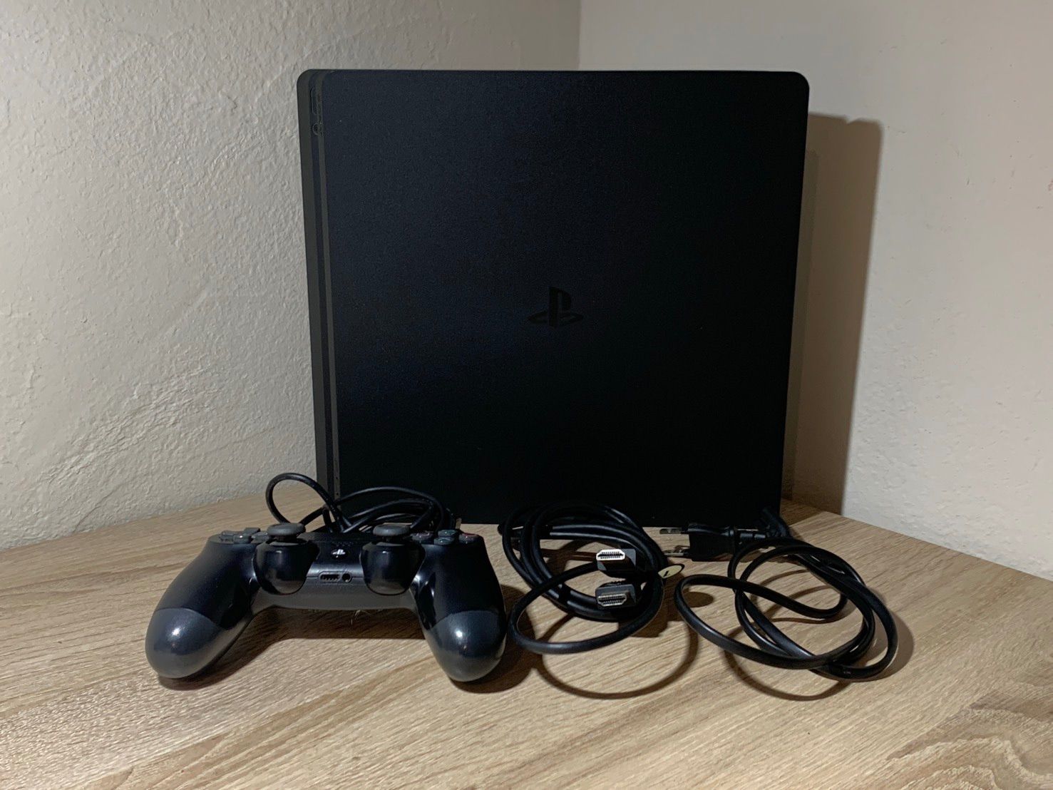 0886 PS4 CUH-2000B ブラック 動作確認済み 【宅】