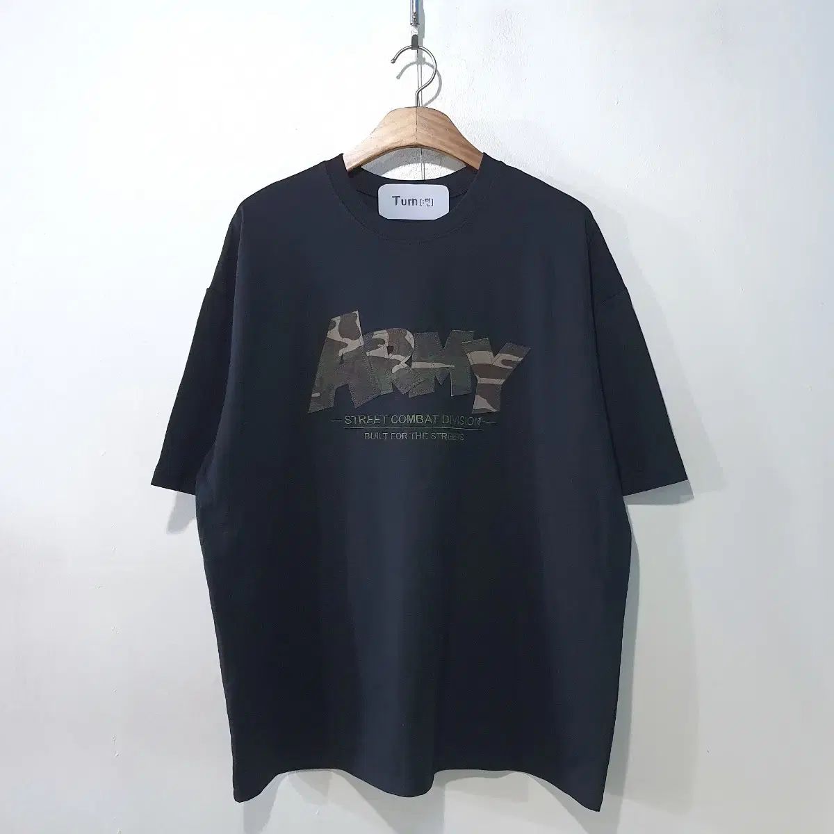 SS新作) アミ カモフラ刺繍 半袖Tシャツ 2color