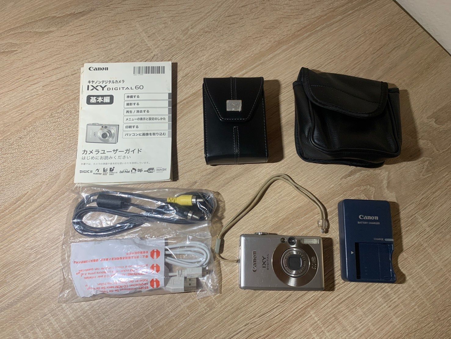 0876 Canon IXY DIGITAL 60 シルバー デジカメ 動作確認済み 【コ】
