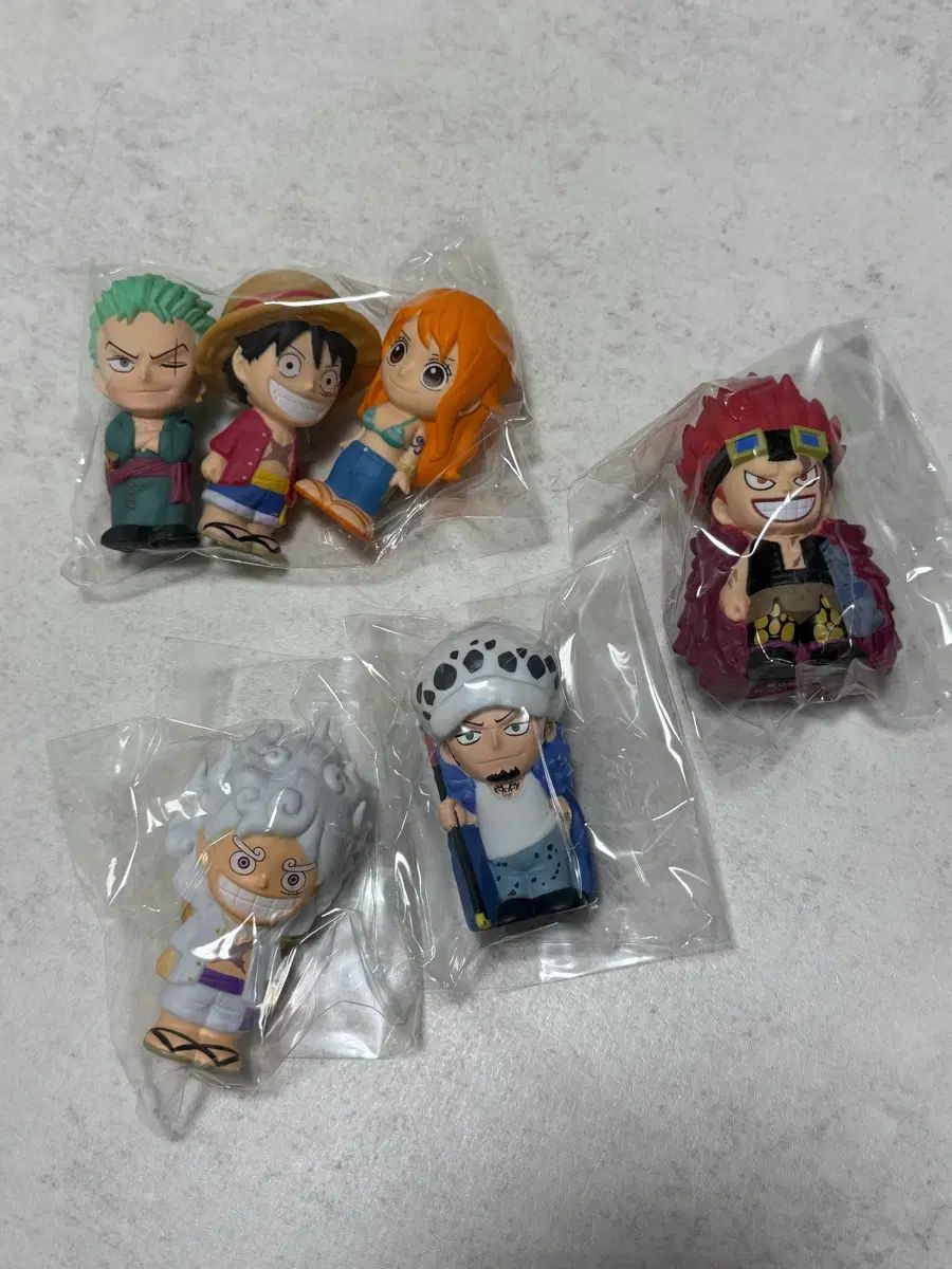 バンダイ ONE PIECE ソフトビニール フィギュア セット