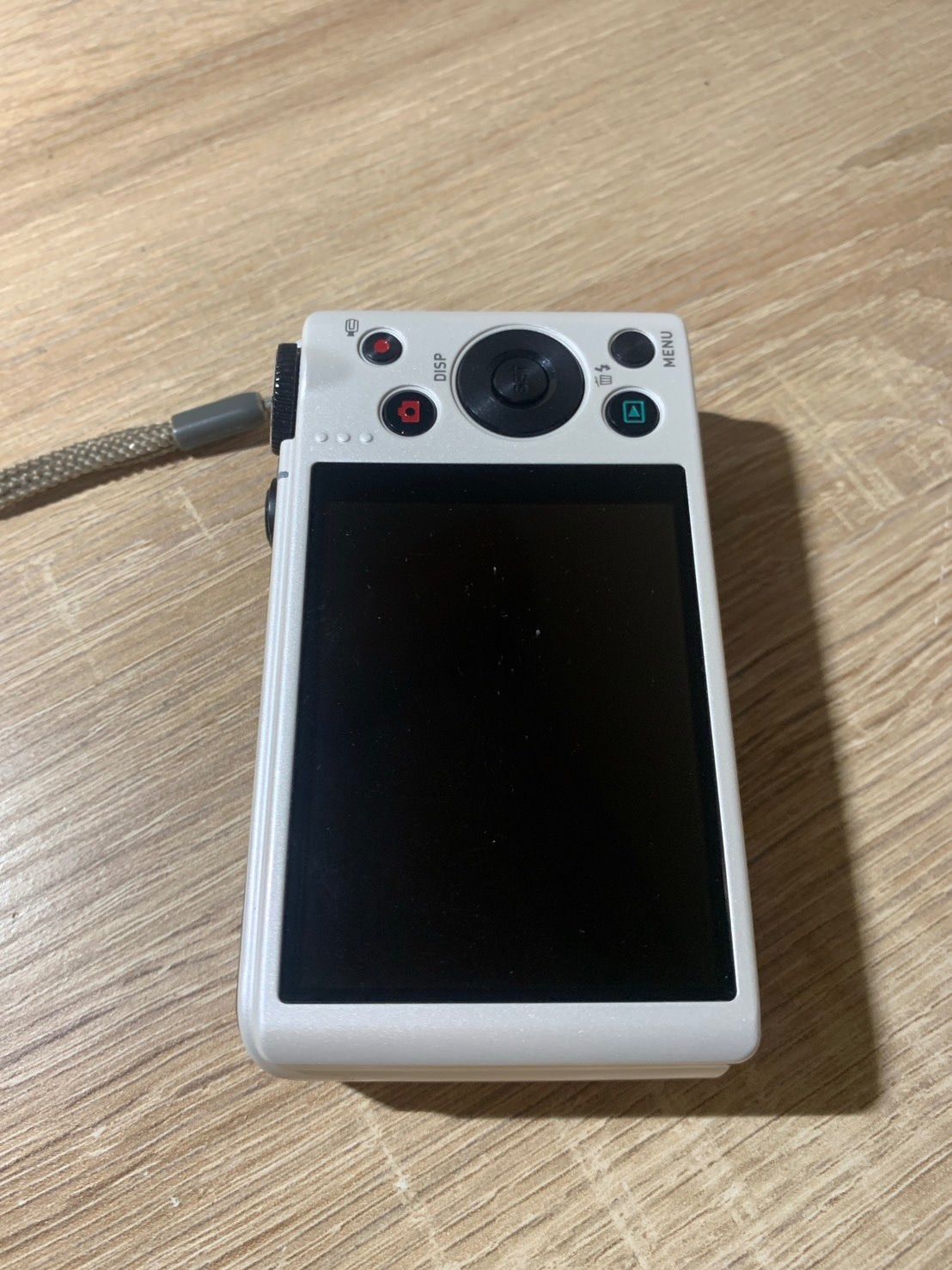 0884 Casio EXILIM EX-ZR100 ホワイト デジカメ やや訳アリ 【宅