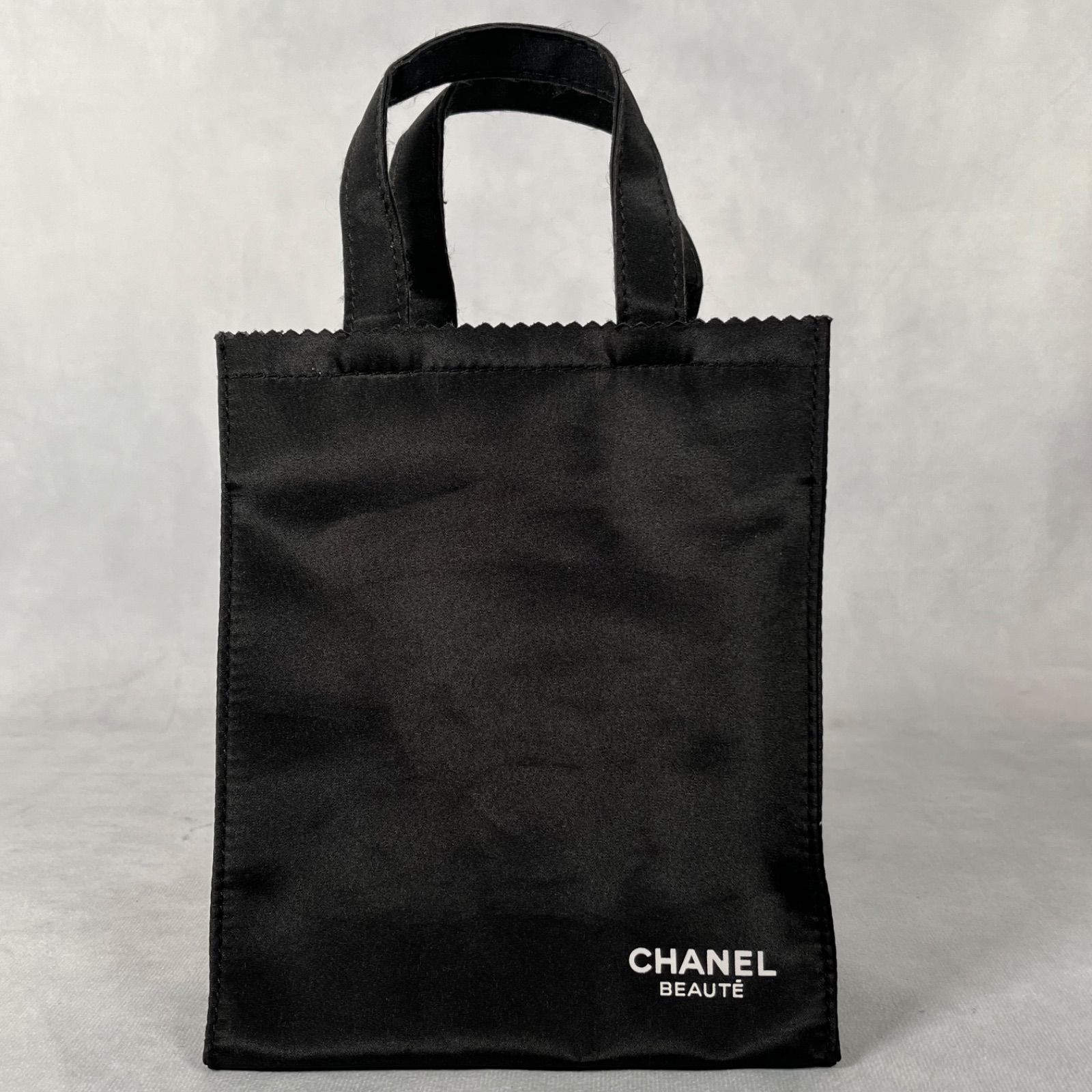 管2605-129】CHANEL BEAUTE シャネル ミニトートバッグ ブラック