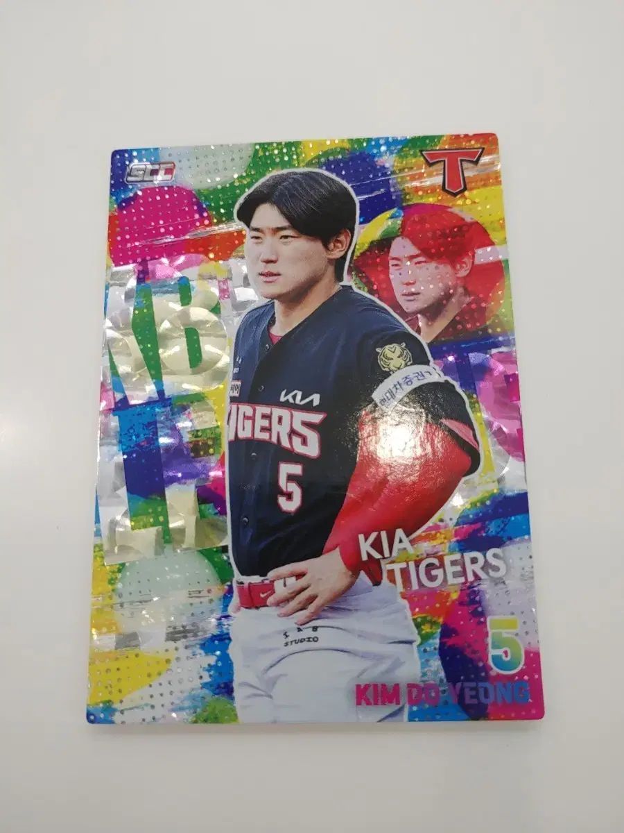 2026 KBO KIAタイガース キム・ドヨン選手 ホロ・パラレル カード