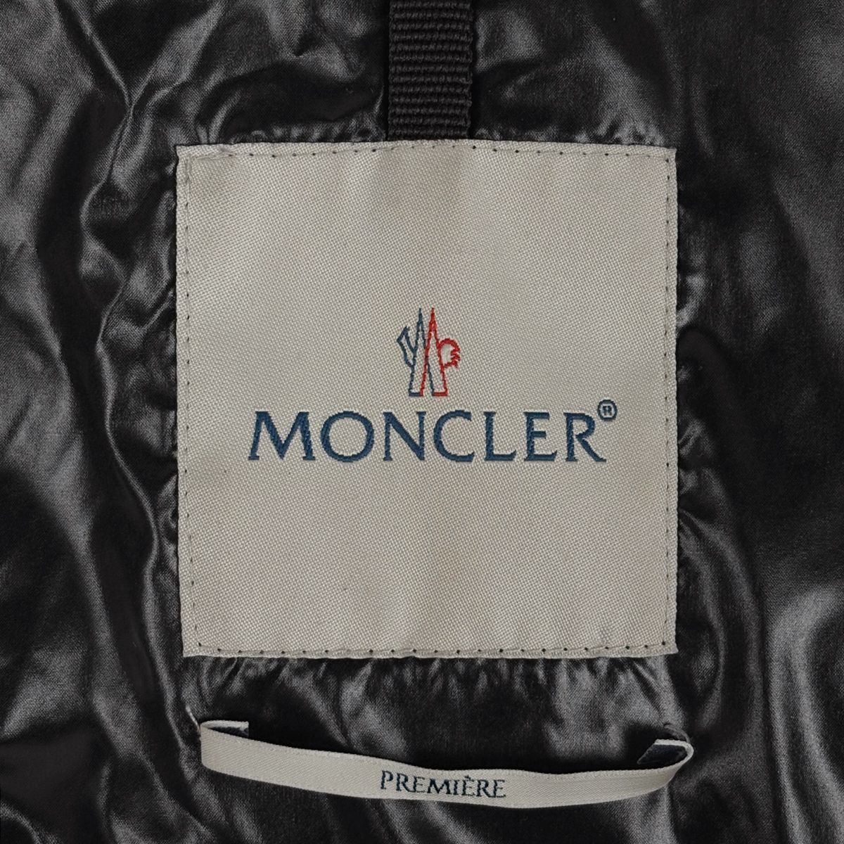 在庫一掃】 モンクレール MONCLER ジョアンナ ダウンコート ハイネック 