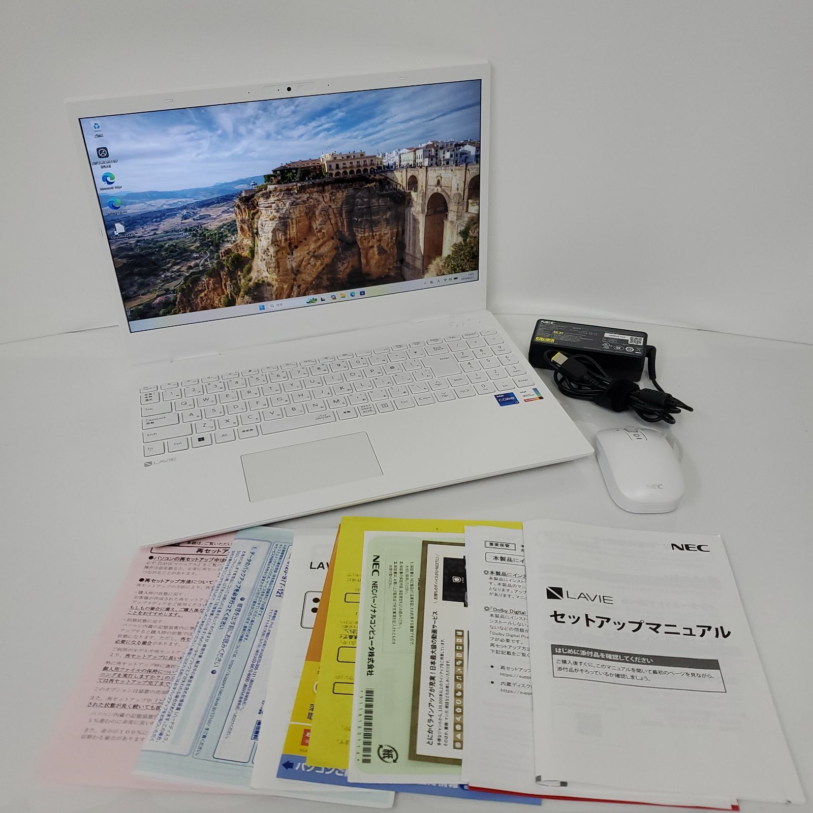 新品未使用！NEC PC-GN176ADLZ(LAVIE)・Intel Core i7・メモリ32GB・SSD512GB・Win11 Pro・Intel Iris Xe グラフィックス超高性能ノートPC 在庫5台のみ #002082