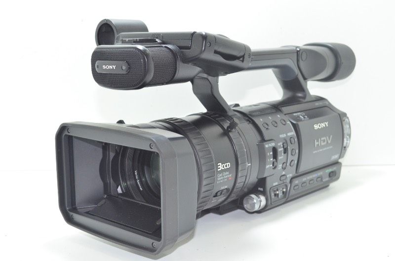 SONY HVR-A1J/1 ビデオカメラ　2012年製　ジャンク品 業務用ハイビジョンビデオカメラ「HVR-A1J」が発表！ - ソニーが基本的